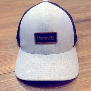 NWOT Hurley Trucker Cap Light Blue Navy Blue SnapBack